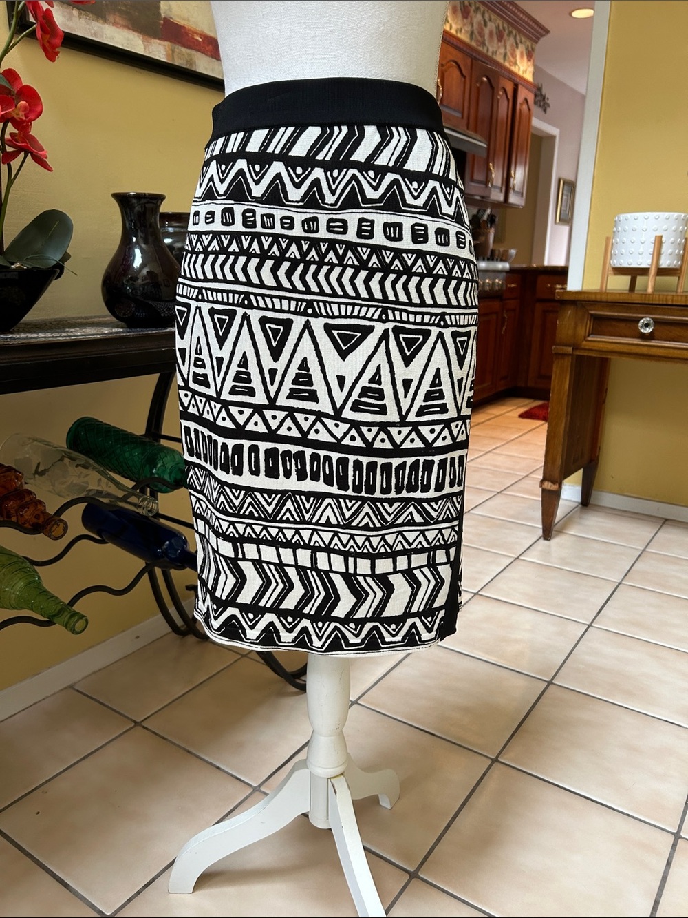 INC Black & White Geometric All Over Tribal Print Faux Wrap Knee Length Skirt XL